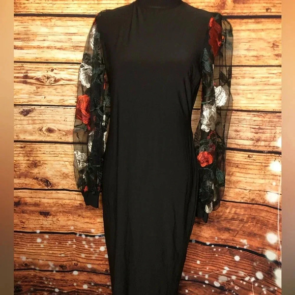 Embroidered Floral Puff Sleeve Dress - Picture 7 of 15